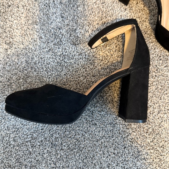 Kelly & Katie Black Ankle Strap Heels - Picture 2 of 5